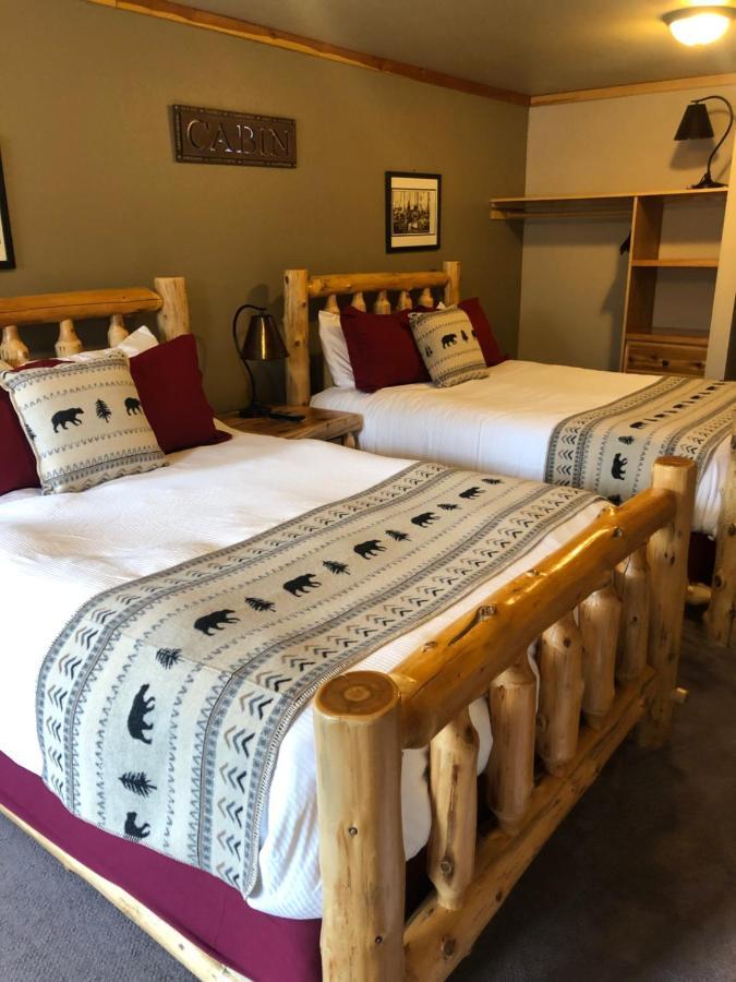 Summit Lake Lodge Екстериор снимка