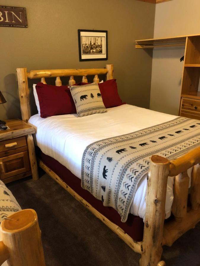 Summit Lake Lodge Екстериор снимка