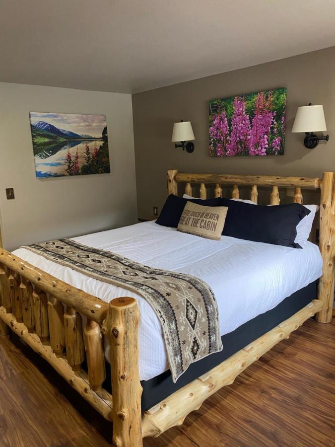 Summit Lake Lodge Екстериор снимка