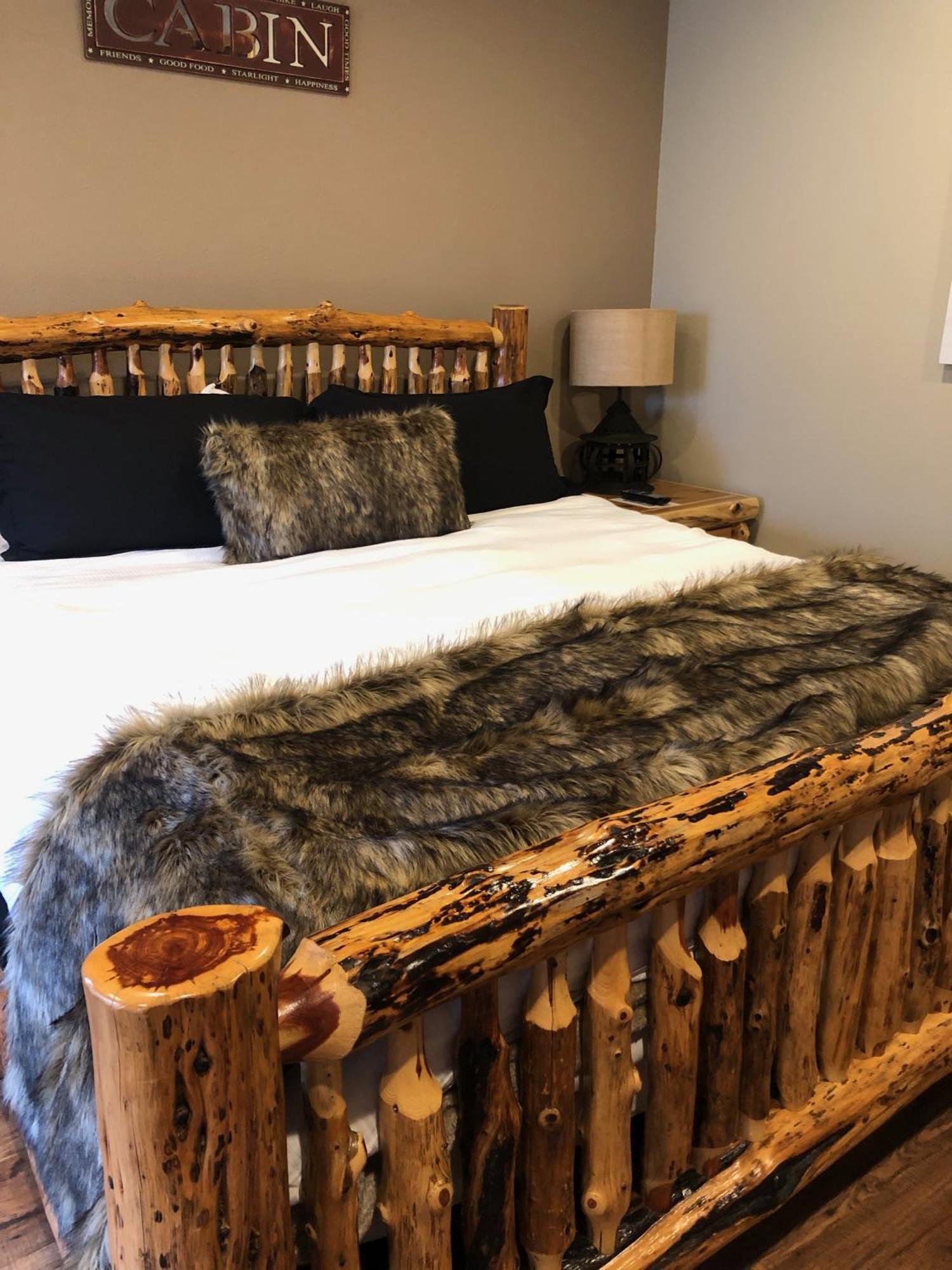 Summit Lake Lodge Екстериор снимка
