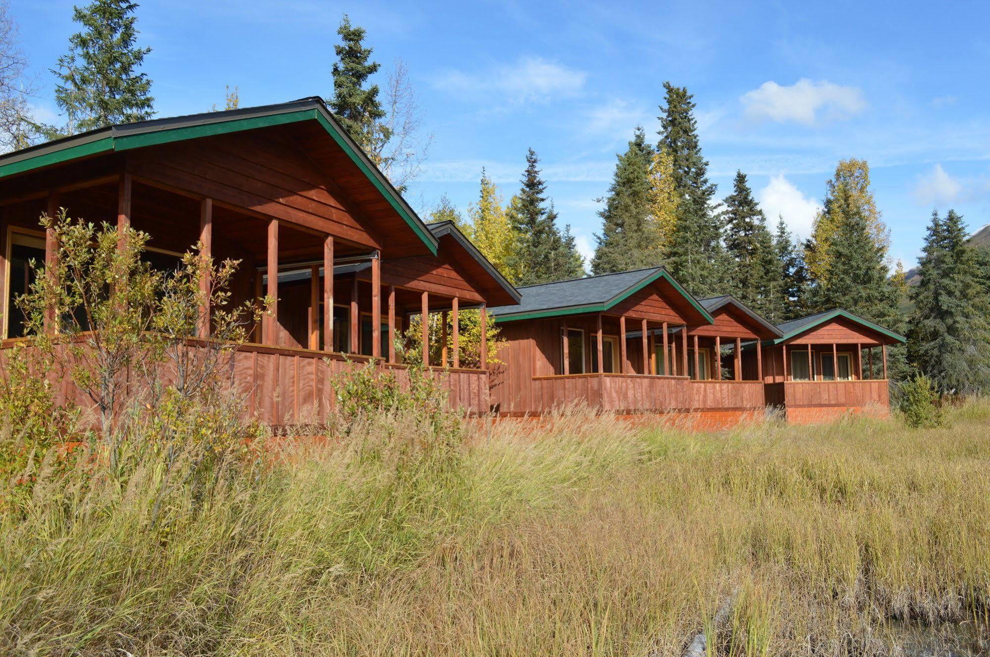 Summit Lake Lodge Екстериор снимка