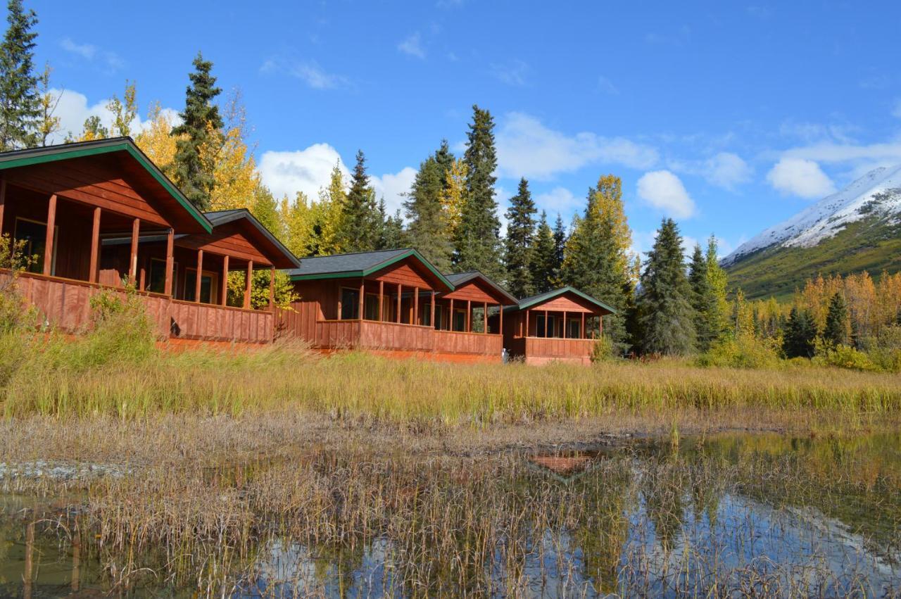 Summit Lake Lodge Екстериор снимка